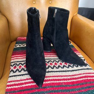 Steve Madden Vallor Boots Black Velvet Size 8.5 New